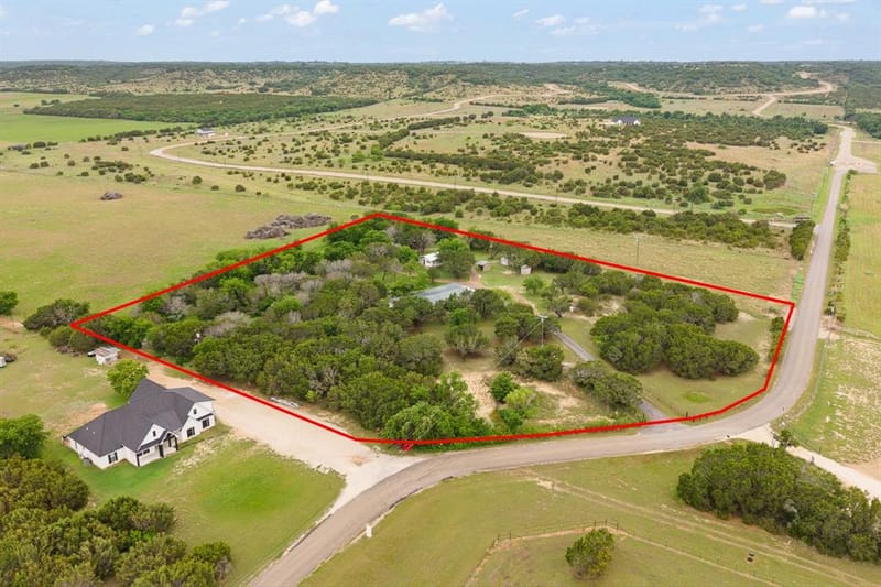 6677 County Road 2008, Glen Rose TX 76043 - Photo 2