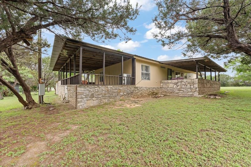 6677 County Road 2008, Glen Rose TX 76043 - Photo 5