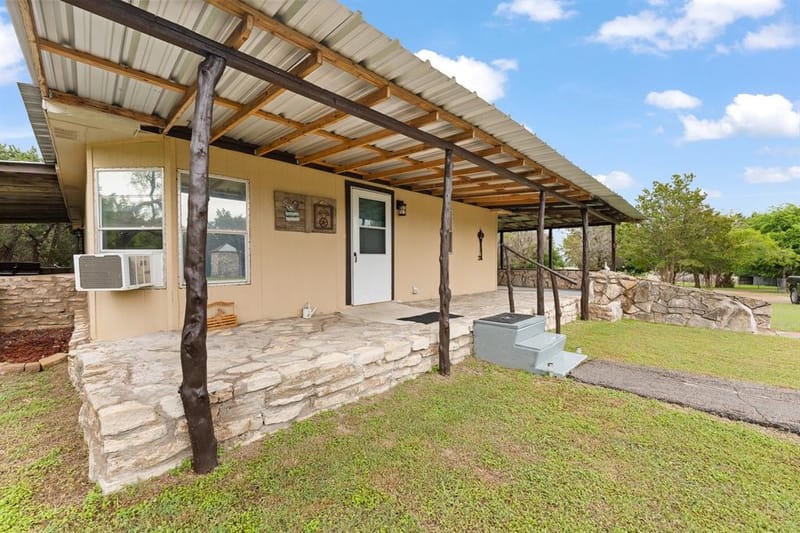 6677 County Road 2008, Glen Rose TX 76043 - Photo 9