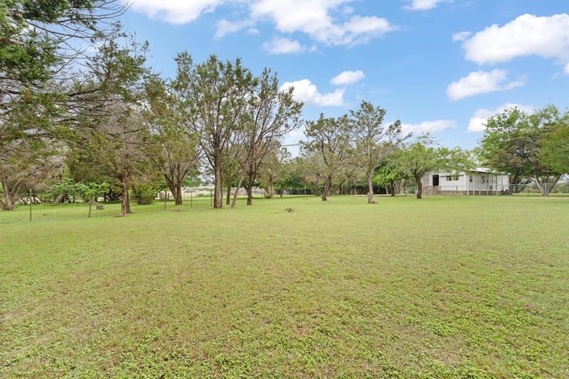 6677 County Road 2008, Glen Rose TX 76043 - Photo 8