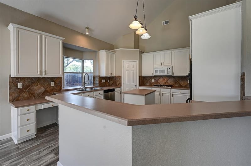 7500 Parkgate Drive, Fort Worth TX 76137 - Photo 14