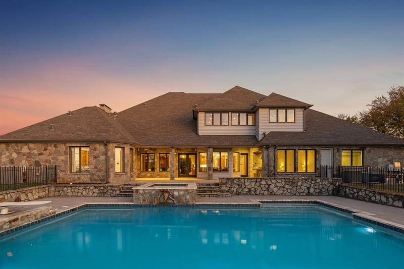 362 Woodland Hills Drive, Sherman TX 75092 - Photo 3