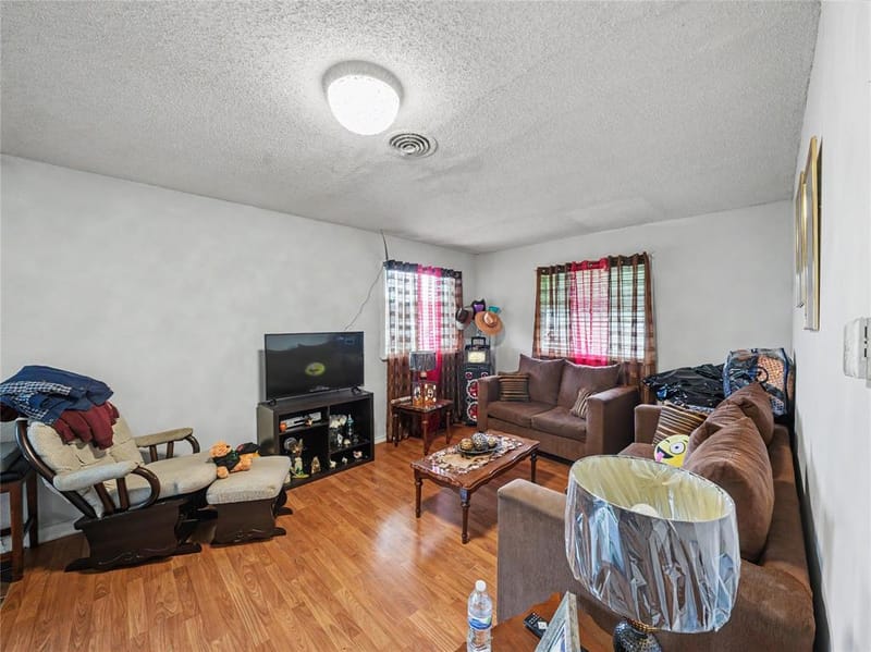 1217 California Parkway S, Fort Worth TX 76134 - Photo 6