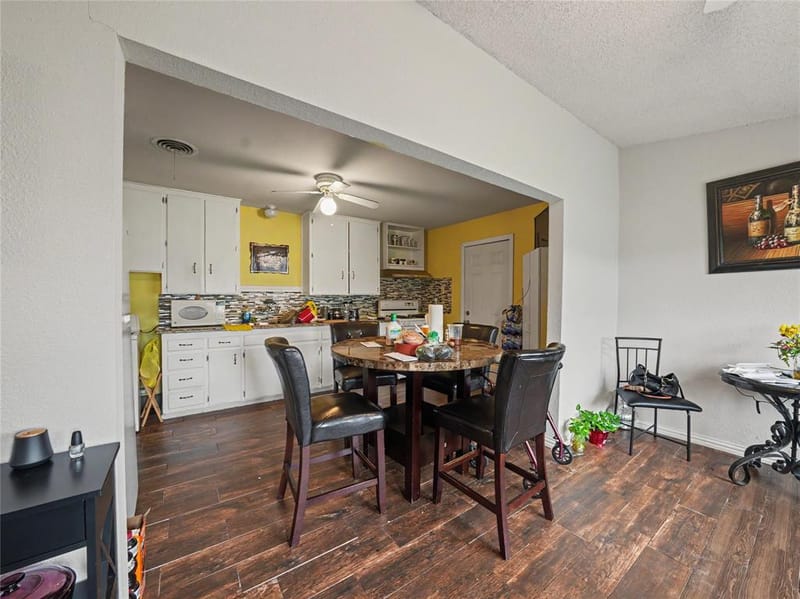 1217 California Parkway S, Fort Worth TX 76134 - Photo 12
