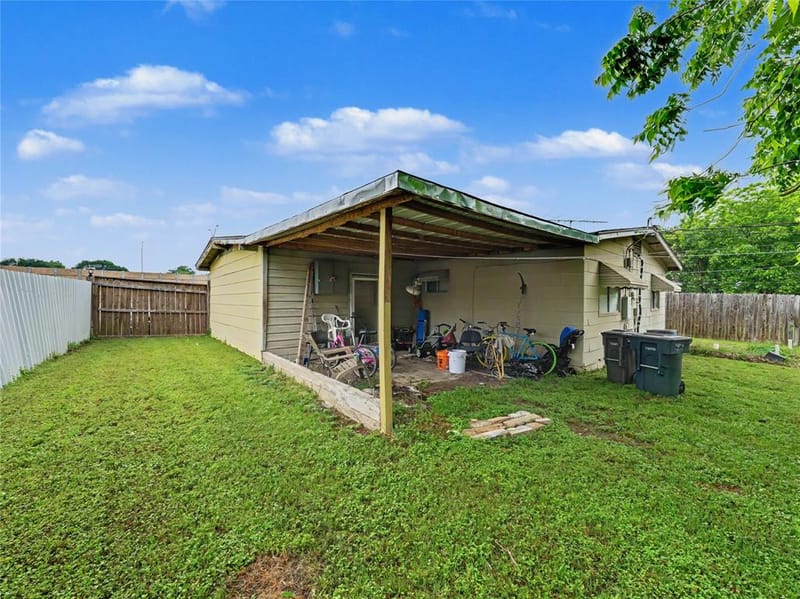 1217 California Parkway S, Fort Worth TX 76134 - Photo 4
