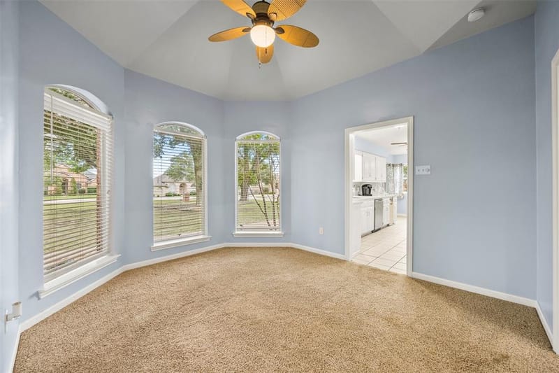 909 Valley View Avenue, Red Oak TX 75154 - Photo 9