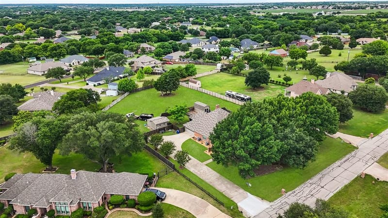 909 Valley View Avenue, Red Oak TX 75154 - Photo 35