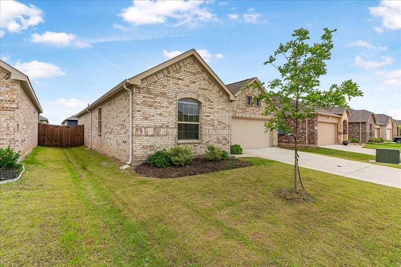 5107 Winterberry Drive, Princeton TX 75407 - Photo 4