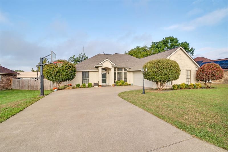 1425 Nottingham Drive, Kaufman TX 75142
