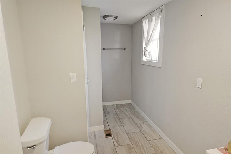 241 W Ross Avenue, De Leon TX 76444 - Photo 20
