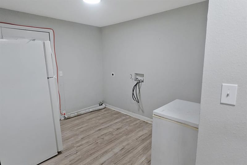 241 W Ross Avenue, De Leon TX 76444 - Photo 8