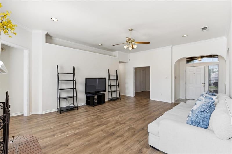 6318 Ahnee Drive, Rowlett TX 75089 - Photo 7