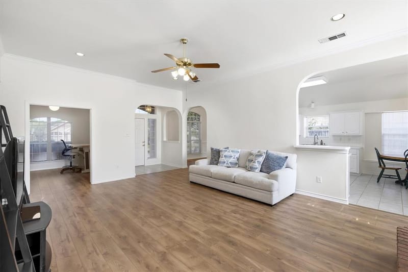 6318 Ahnee Drive, Rowlett TX 75089 - Photo 8