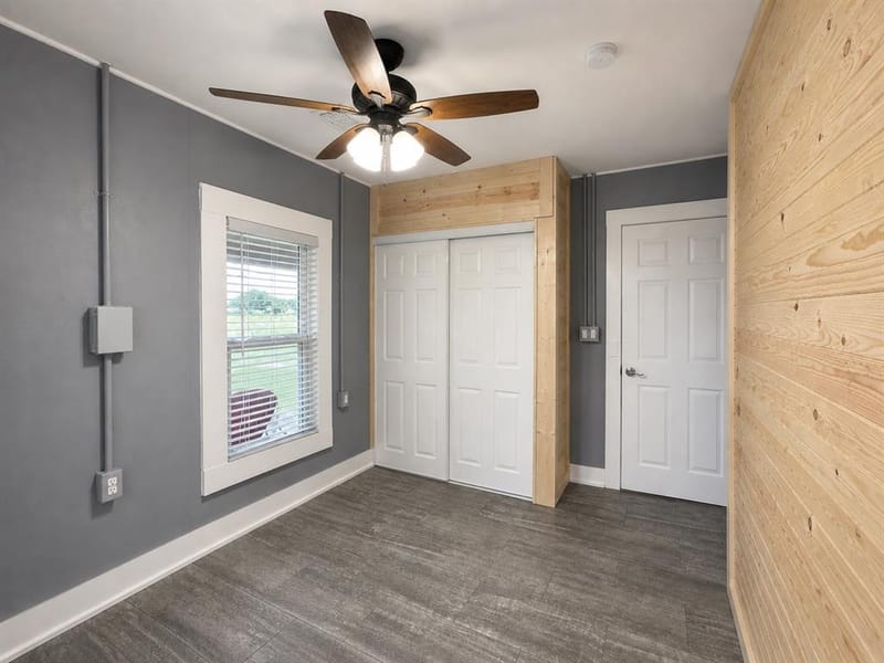 506 W Grand Avenue, Comanche TX 76442 - Photo 12