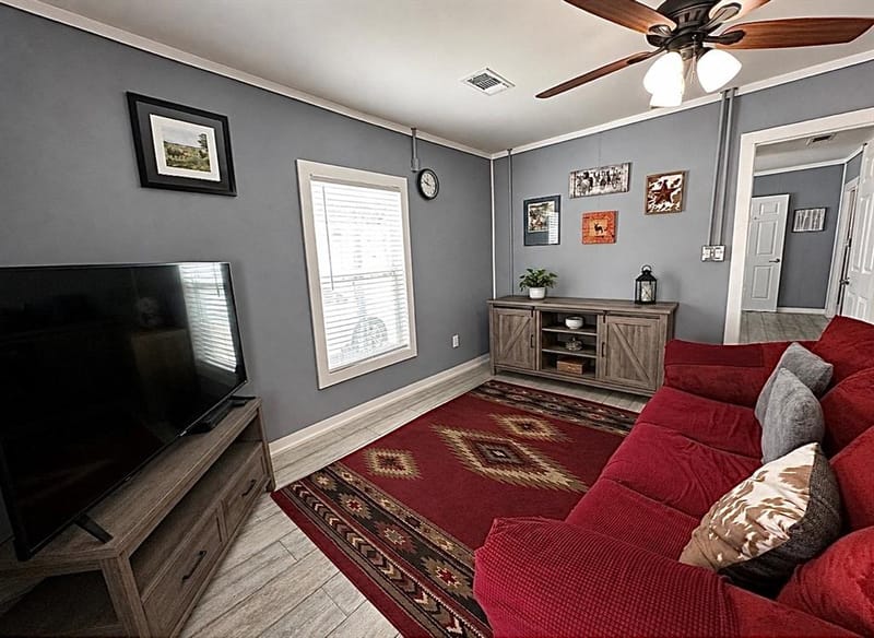 506 W Grand Avenue, Comanche TX 76442 - Photo 15