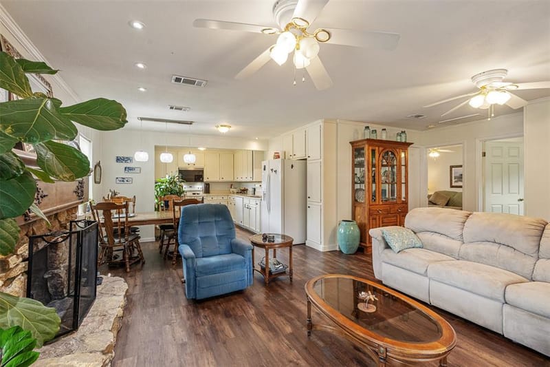 713 Midway Road, Tool TX 75143 - Photo 8