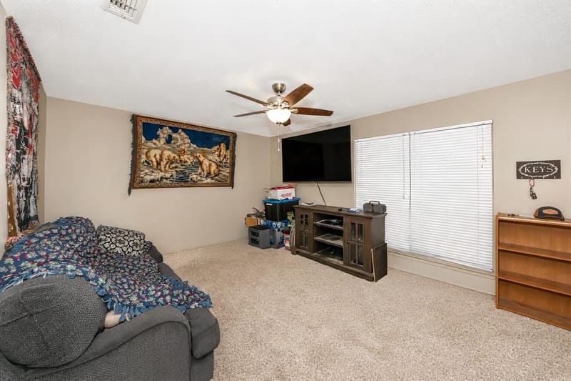 805 Long Drive, Mineral Wells TX 76067 - Photo 5