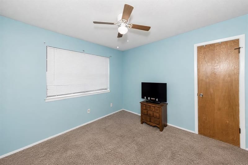 805 Long Drive, Mineral Wells TX 76067 - Photo 10