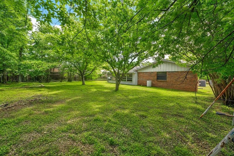 805 Long Drive, Mineral Wells TX 76067 - Photo 14