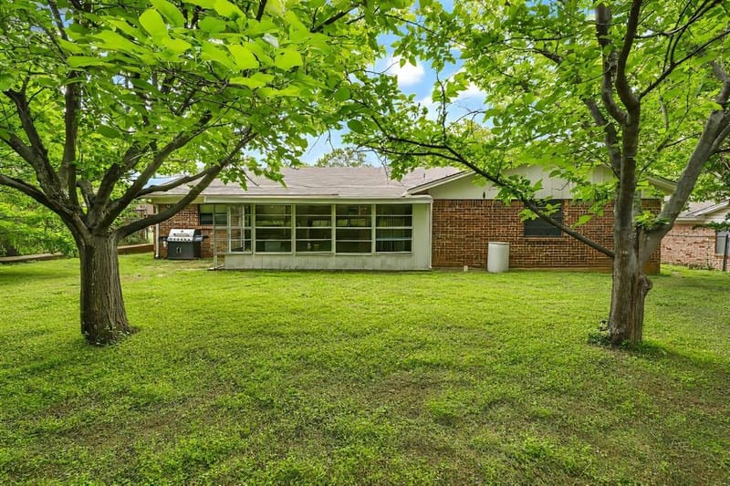 805 Long Drive, Mineral Wells TX 76067 - Photo 11