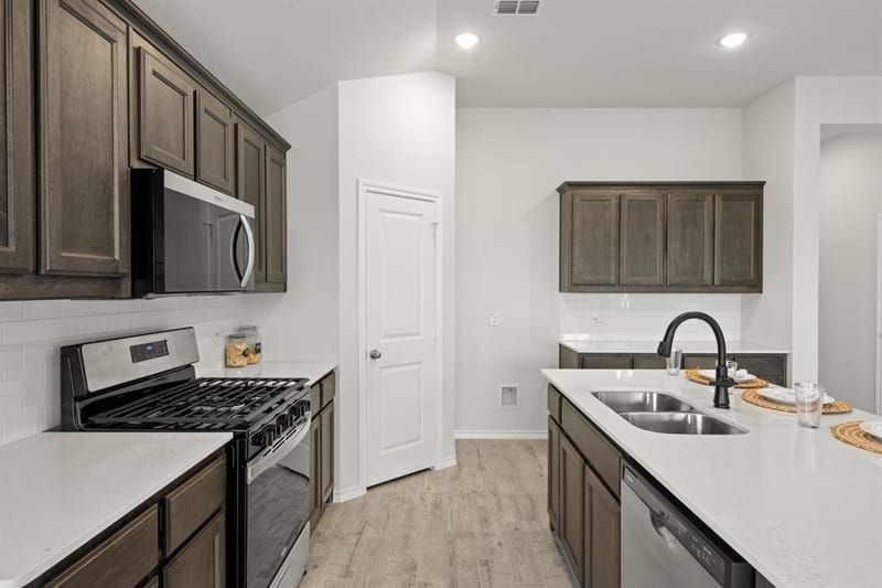 945 Abalone Avenue, Haslet TX 76052 - Photo 5