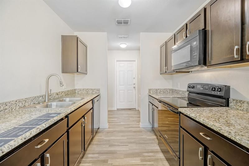1907 Morgan Street, Greenville TX 75401 - Photo 5
