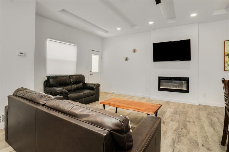 3725 Toronto Street, Dallas TX 75212 - Photo 13