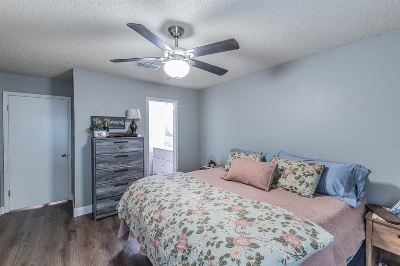 1901 Cloisters Drive # 914, Arlington TX 76011 - Photo 12