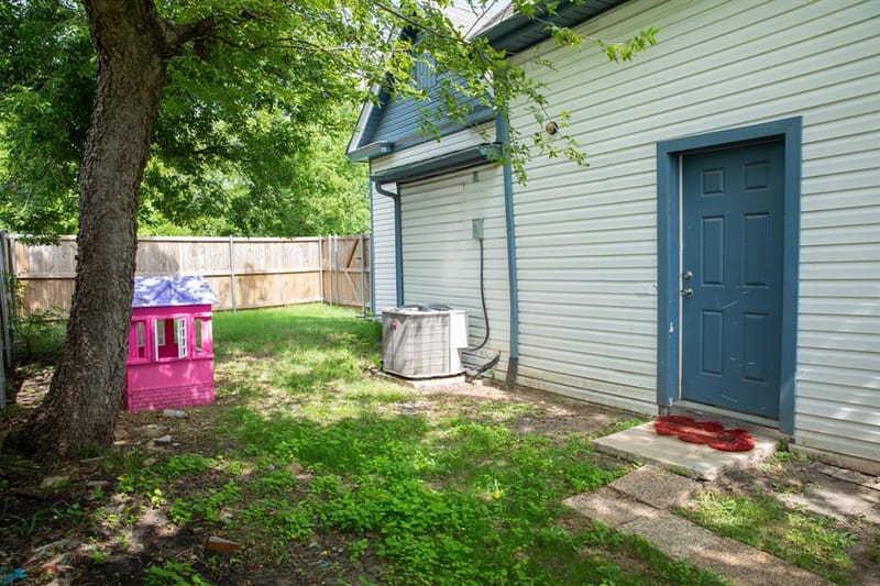 3913 Lee Street, Greenville TX 75401 - Photo 18