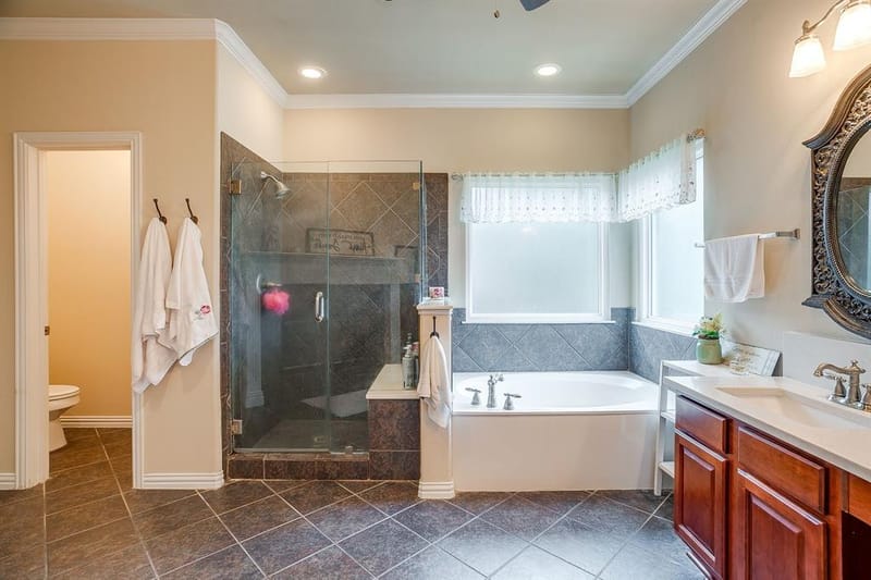 2952 Masters Court S, Burleson TX 76028 - Photo 16