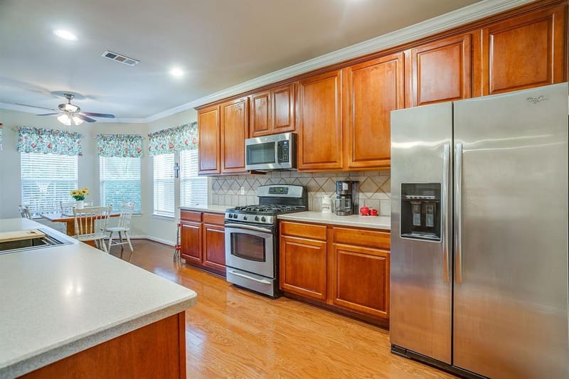 2952 Masters Court S, Burleson TX 76028 - Photo 9