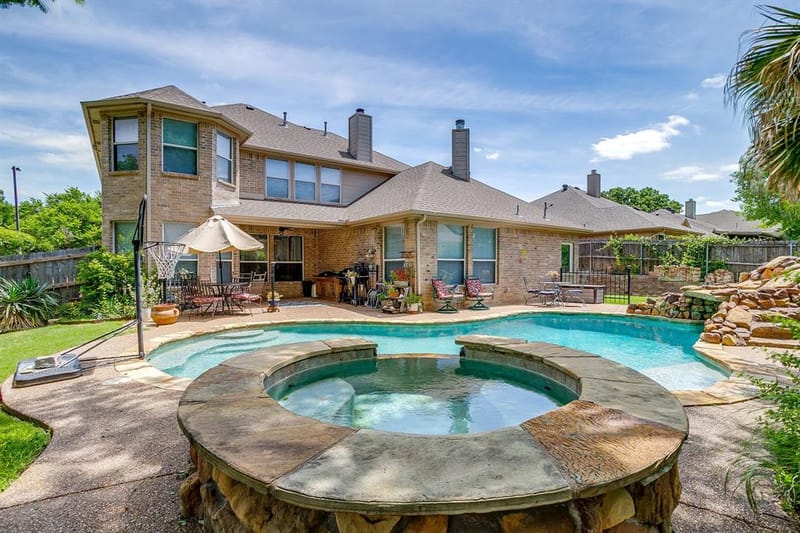 2952 Masters Court S, Burleson TX 76028 - Photo 31
