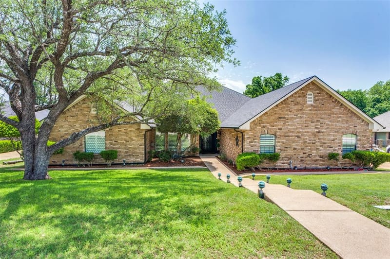 11905 Blue Creek Drive, Fort Worth TX 76008