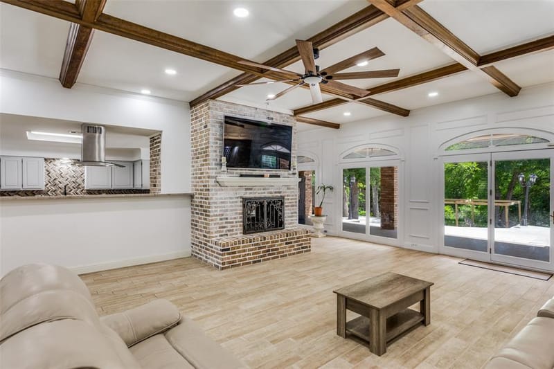 11905 Blue Creek Drive, Fort Worth TX 76008 - Photo 9