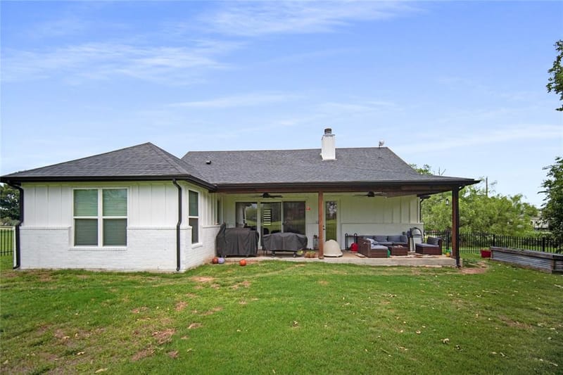 230 Driftwood Court, Runaway Bay TX 76426 - Photo 34
