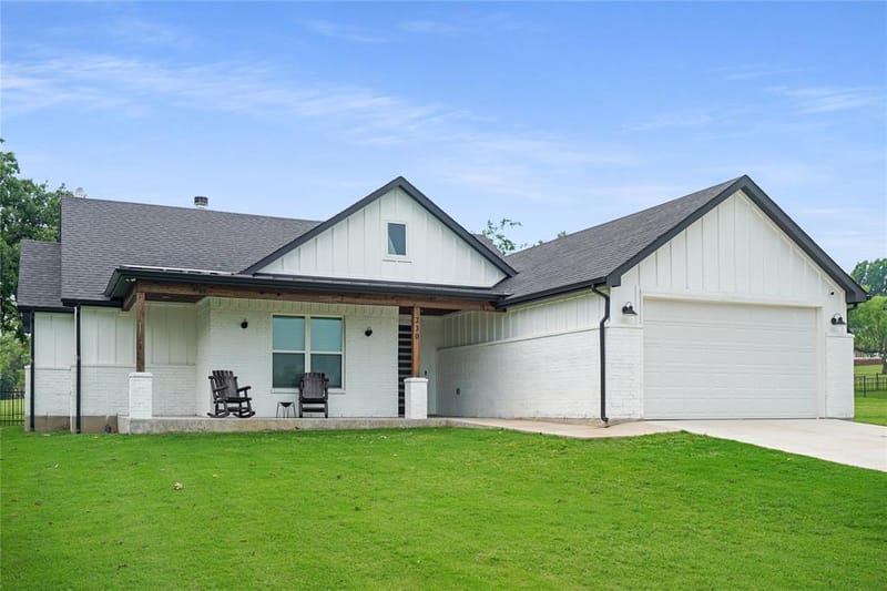 230 Driftwood Court, Runaway Bay TX 76426 - Photo 35