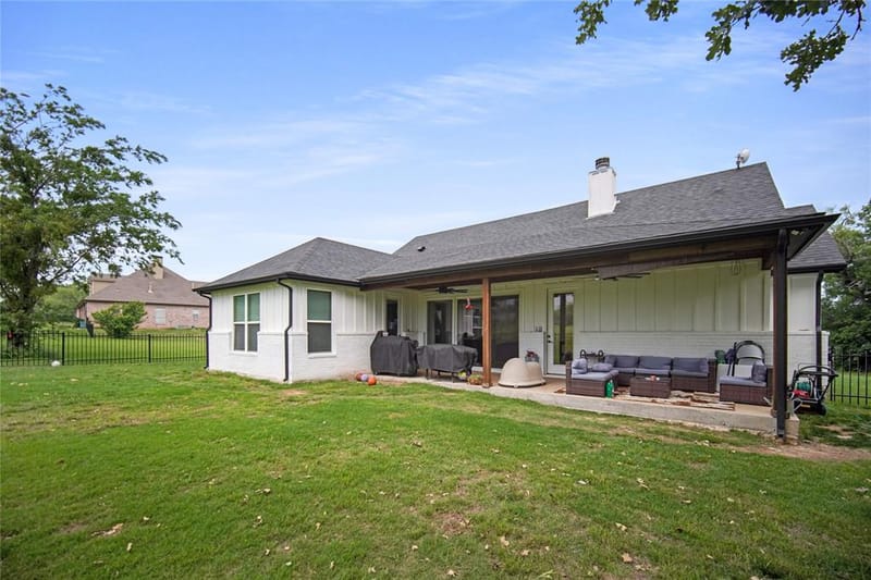 230 Driftwood Court, Runaway Bay TX 76426 - Photo 29