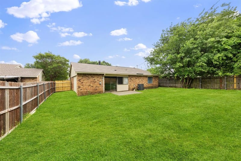 809 Levelland Drive, Arlington TX 76017 - Photo 20