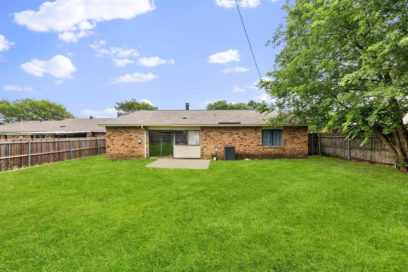 809 Levelland Drive, Arlington TX 76017 - Photo 19