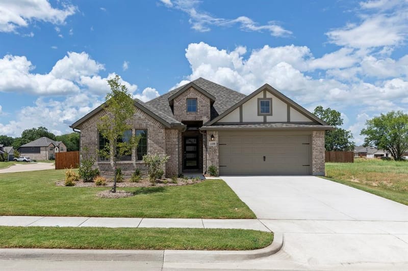 1100 Rushing Court, Aubrey TX 76227