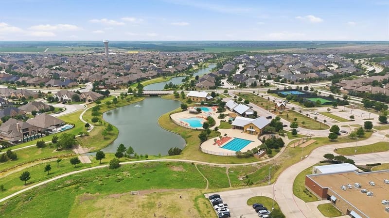 405 Hummingbird Drive, Celina TX 75009 - Photo 35