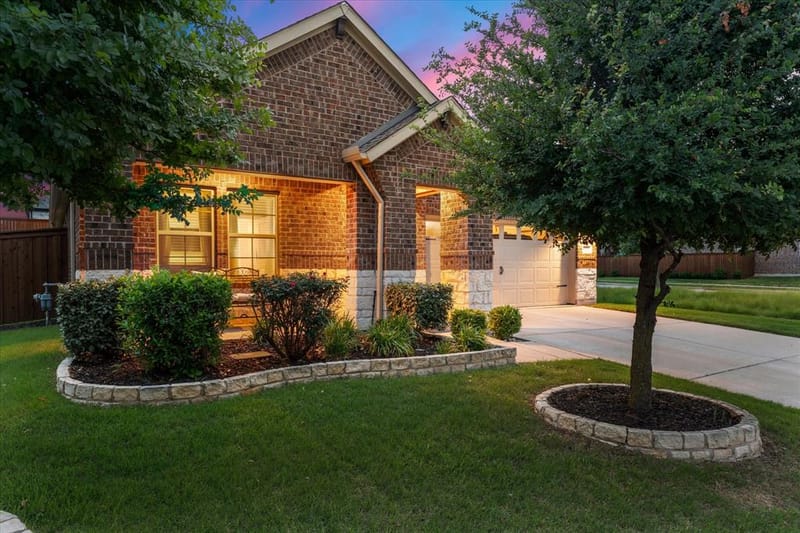 801 Lawndale Street, Celina TX 75009 - Photo 2