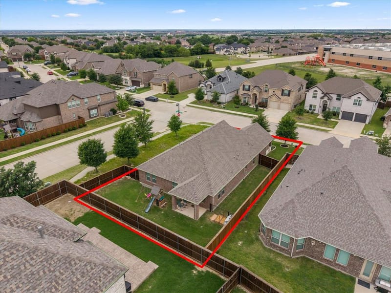 801 Lawndale Street, Celina TX 75009 - Photo 32