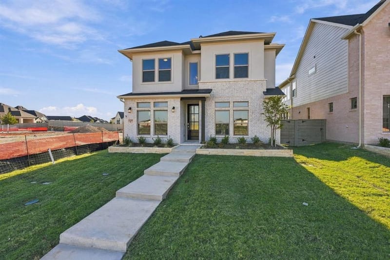 2424 Trailrunner Drive, Celina TX 75009 - Photo 2