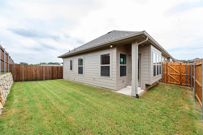 1728 Meadow Crest Drive, Aubrey TX 76227 - Photo 21