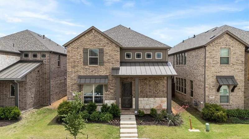 2714 Colby Drive, Mansfield TX 76063 - Photo 3