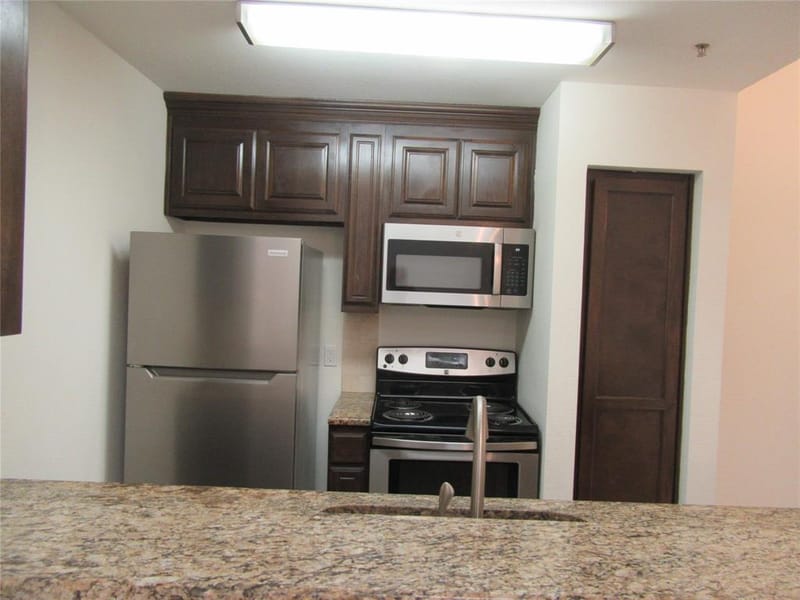 7522 Holly Hill Drive # 18, Dallas TX 75231 - Photo 11