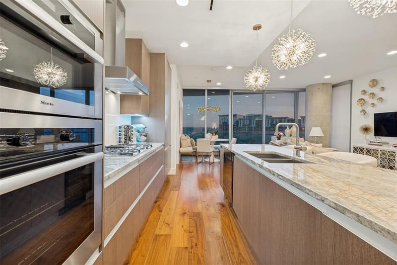 3130 N Harwood Street # 702, Dallas TX 75201 - Photo 13