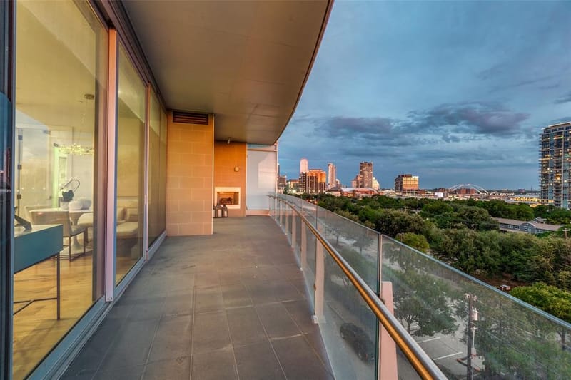 3130 N Harwood Street # 702, Dallas TX 75201 - Photo 22