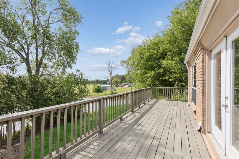 801 Country Club Place, Grand Prairie TX 75052 - Photo 24